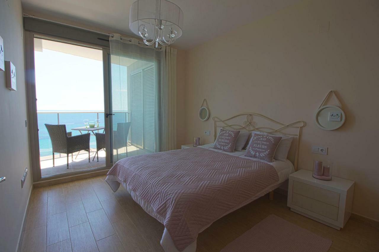 Beautiful Frontline Melioria With Panoramic Seaview Apartment *